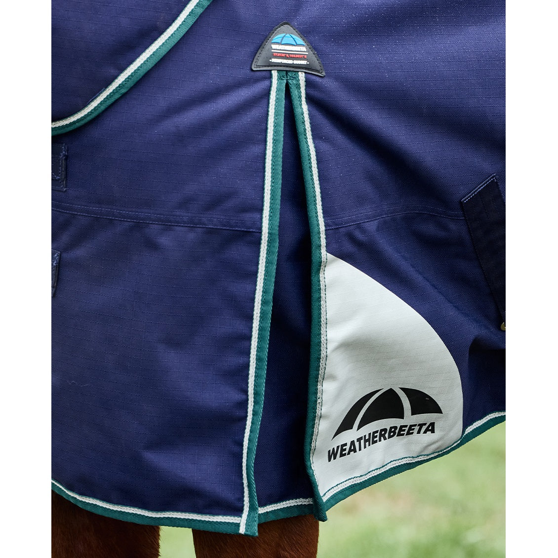 Weatherbeeta Dynamic 0g Detach-a-Neck Turnout