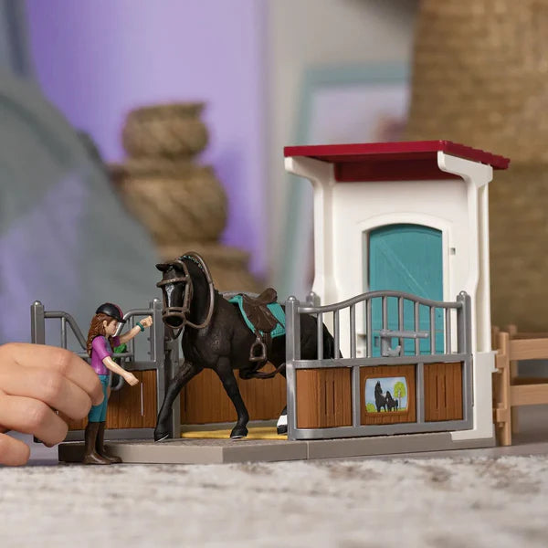 Schleich Horsebox Lisa & Storm